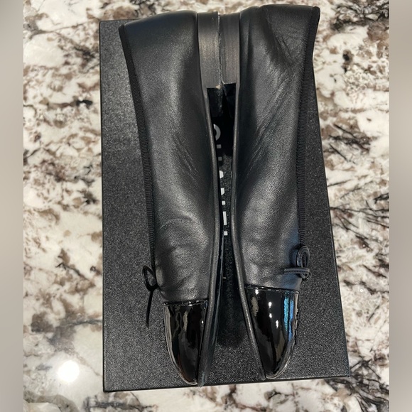 Chanel Black Ballerina Flats Size 38.5 - Picture 3 of 11